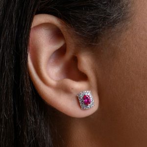 Brinco Pavê Cravejado em Ouro 18K