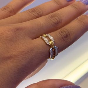 Anel Estribo com Zircônia em Ouro 18K